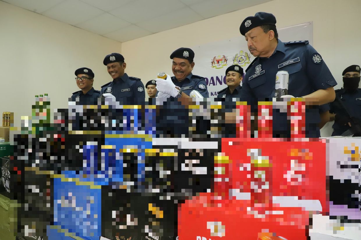 customs seizes over 350,000 cans of beer with unpaid duties worth almost rm6mil