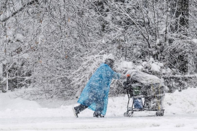 all the parts of england set for snow on friday with 'two places worst-hit'