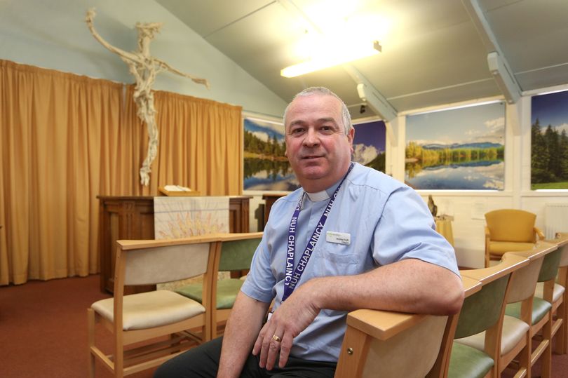 how to, nottingham city hospital explains crucifix change dubbed 'distressing' by petition