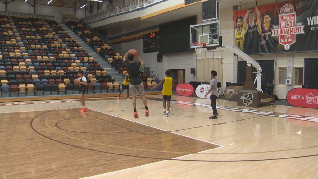 manitoba bisons hoops team hoping for long run at canada west championships