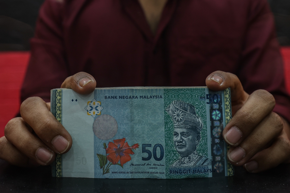 s&p global ratings predicts ringgit to bounce back 9pc by end 2024, sees no risk to sovereign rating