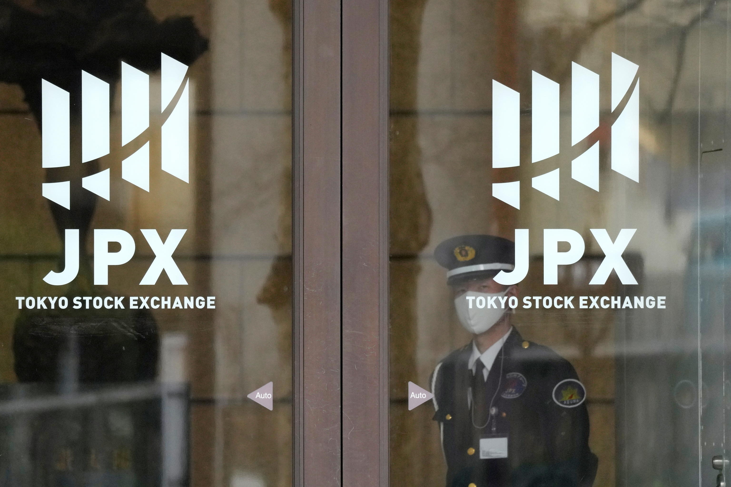 borsa: tokyo, il nikkei supera il massimo storico del 1989