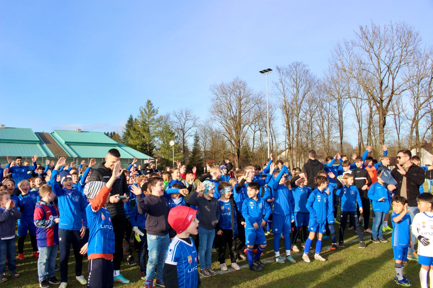 FC Blau Weiss Linz: Großer Andrang Beim öffentlichen Training