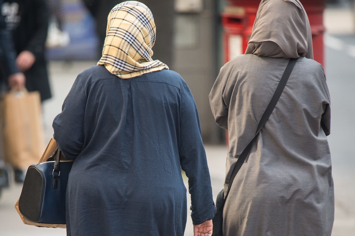 sharp rise in anti-muslim hatred in uk ‘with women bearing brunt’