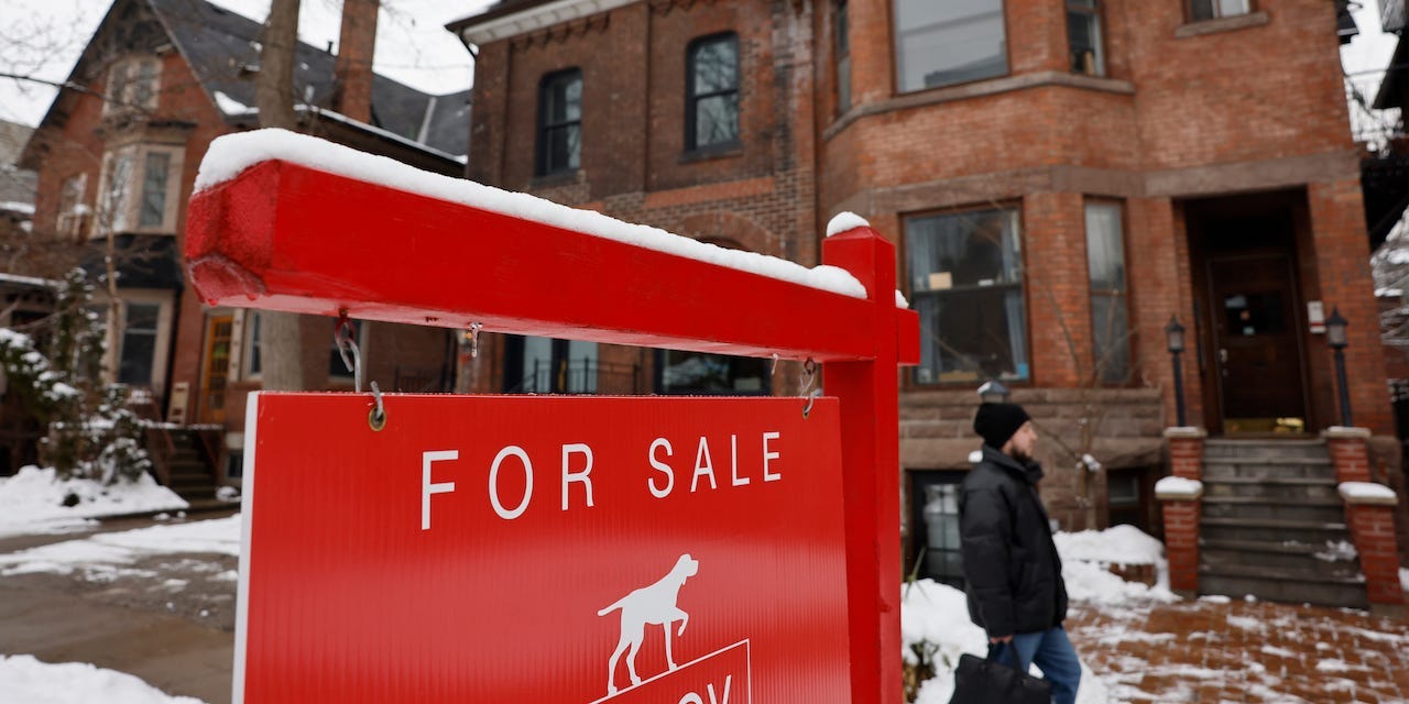 prepare for house price growth to slow, says first american chief economist