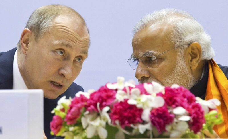russische overheid haalde in 2023 record aan staatsinkomsten, mede doordat india voor $37 miljard aan russische olie inkocht