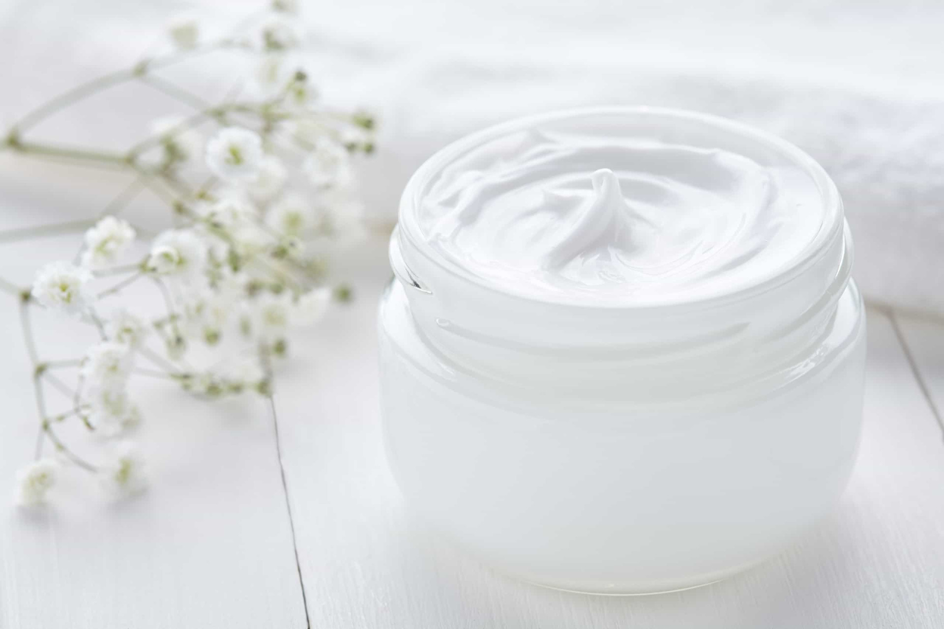 <p><span>The final stage of the facial is to apply a moisturizer. A moisturizer, whether store-bought or homemade, will lock in moisture and prevent dryness. </span></p>