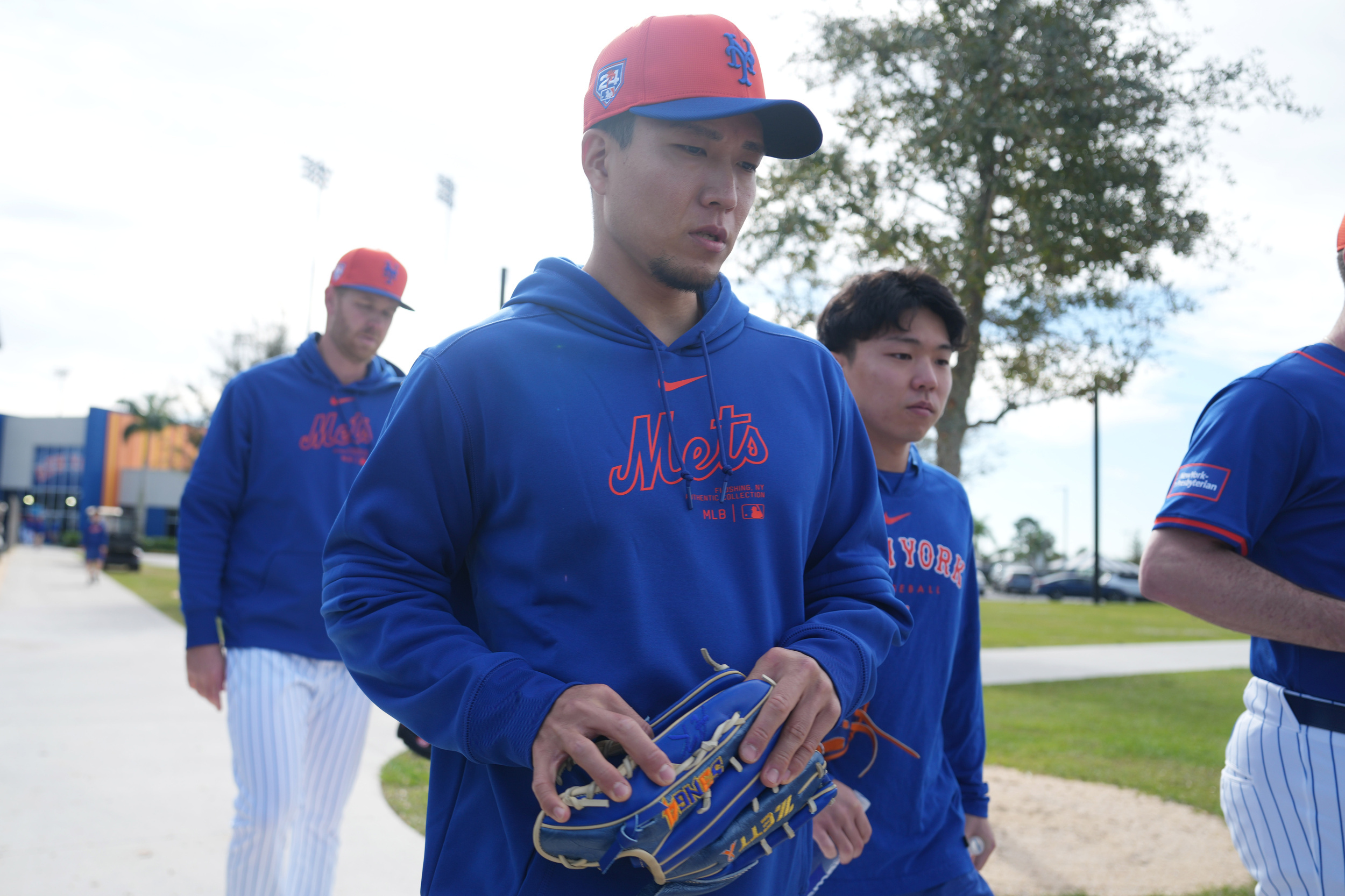 all-star ace injury update gives mets fans a gut punch in first week of spring training
