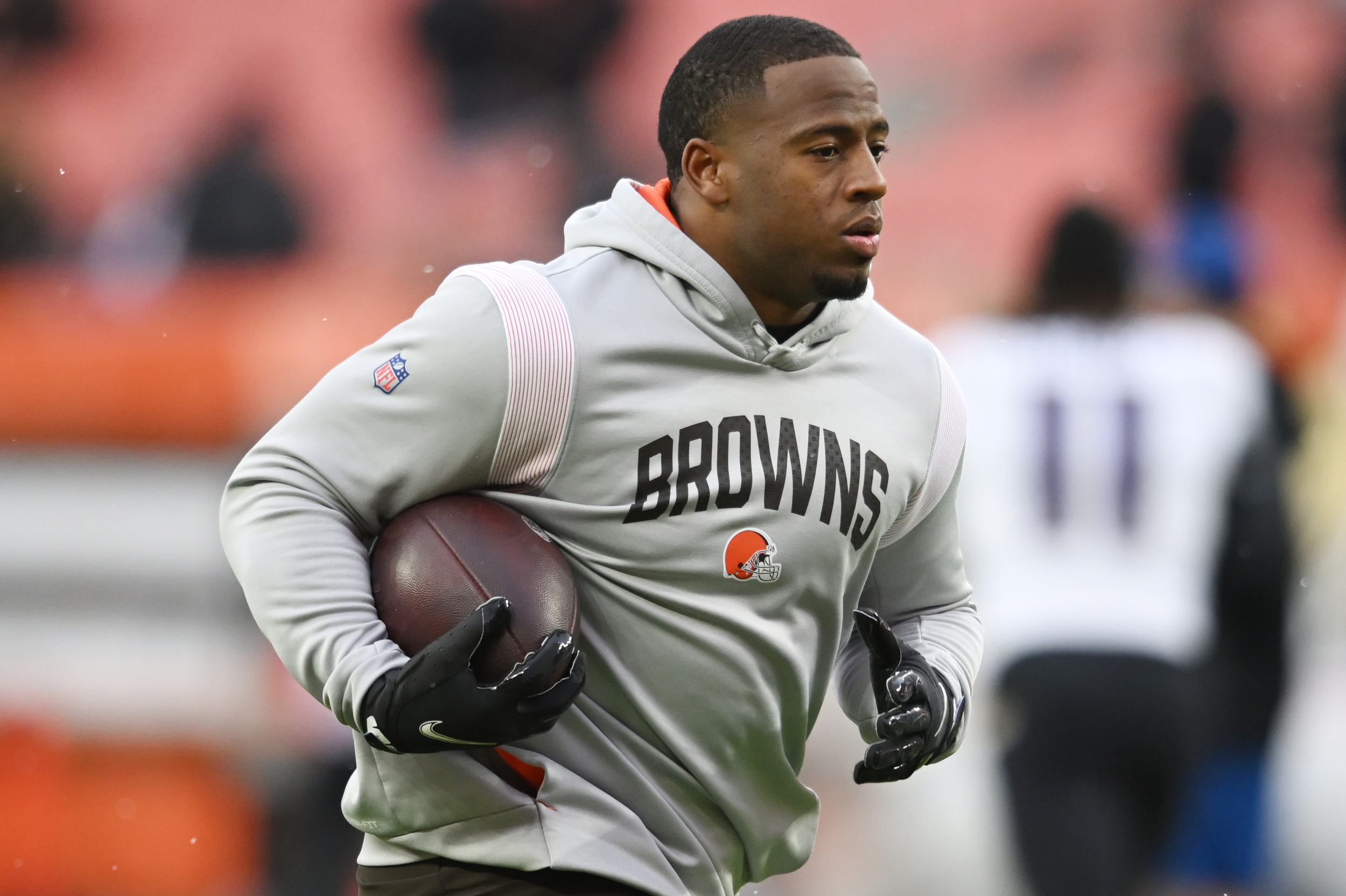 will browns ask four-time pro bowl rb to take pay cut?