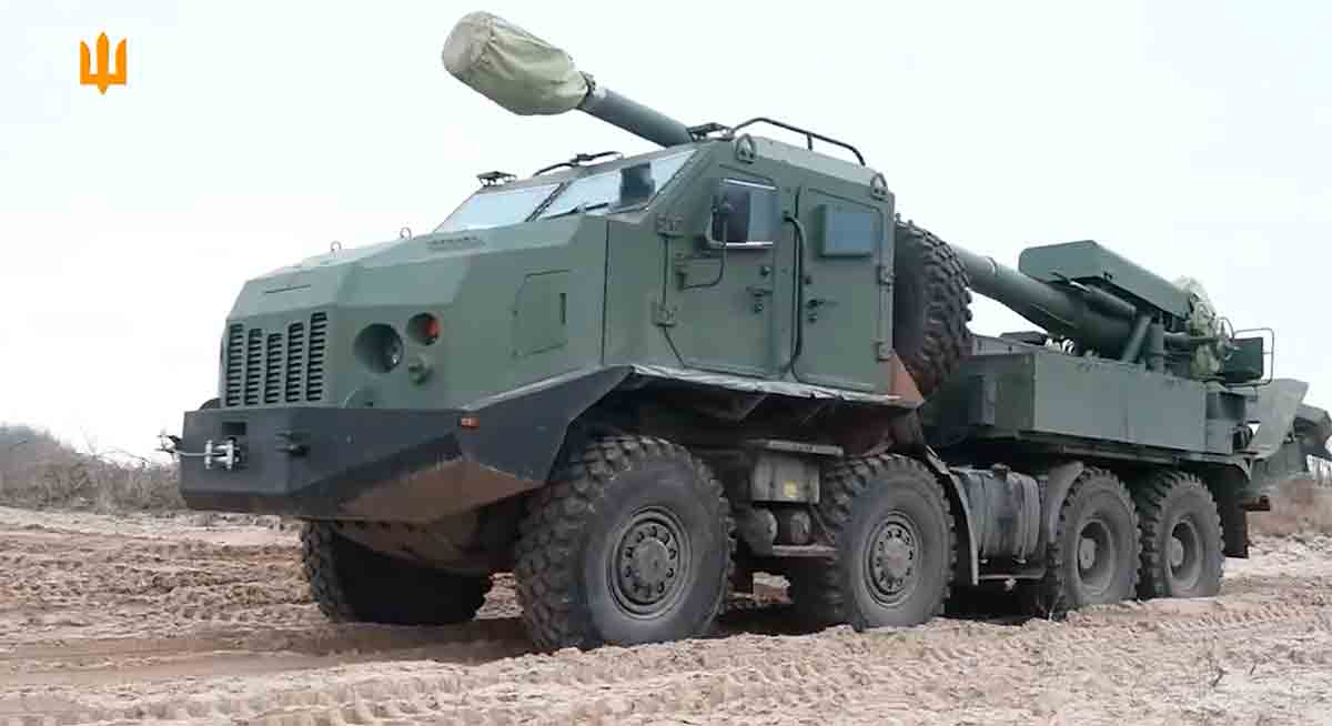 video: oekraïne onthult geüpdatet bogdana-artilleriesysteem