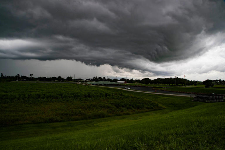 'A lot of nasty': Tornadoes, severe storms possible in Mississippi ...