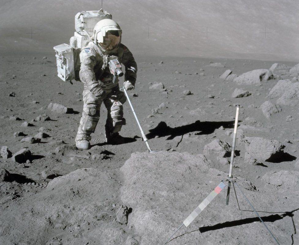 세계 첫 민간 달 탐사선 '오디세우스' 착륙 성공...아폴로 이후 52년 만에 달 귀환