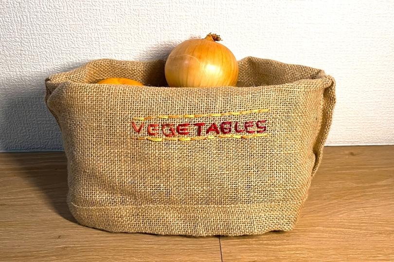 無印良品で揃う「手芸アイテム」で人気のジュートバッグをアレンジ。初心者でも愛着のある逸品に
