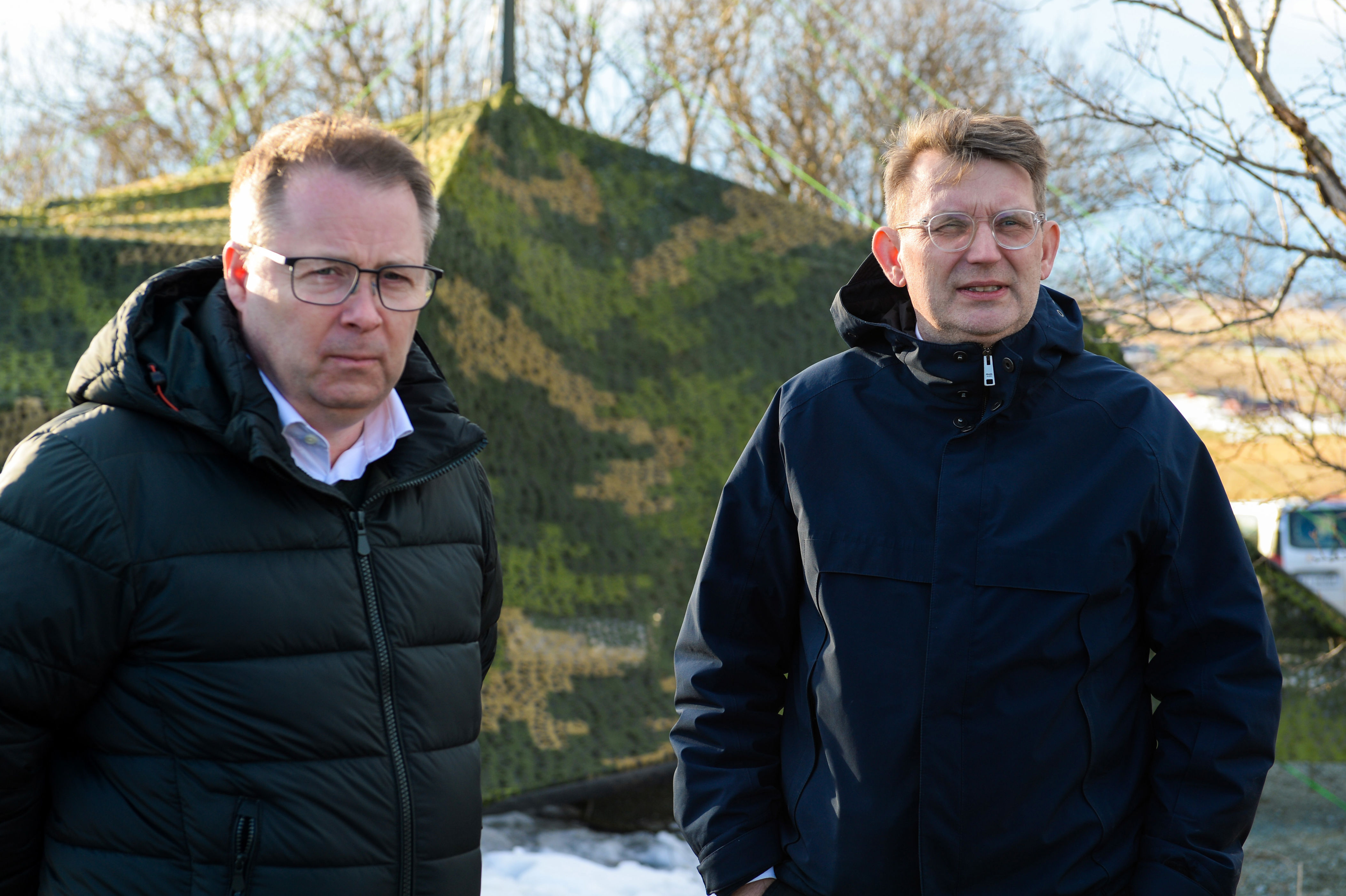 norges og danmarks forsvarsministre besøkte f-35-området på ørland flystasjon