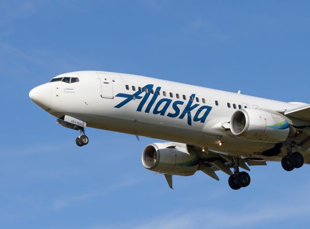 επιβάτης της alaska airlines πήγε να δολοφονήσει με στυλό άλλον επιβάτη, νόμιζε ότι ήταν μαφιόζος