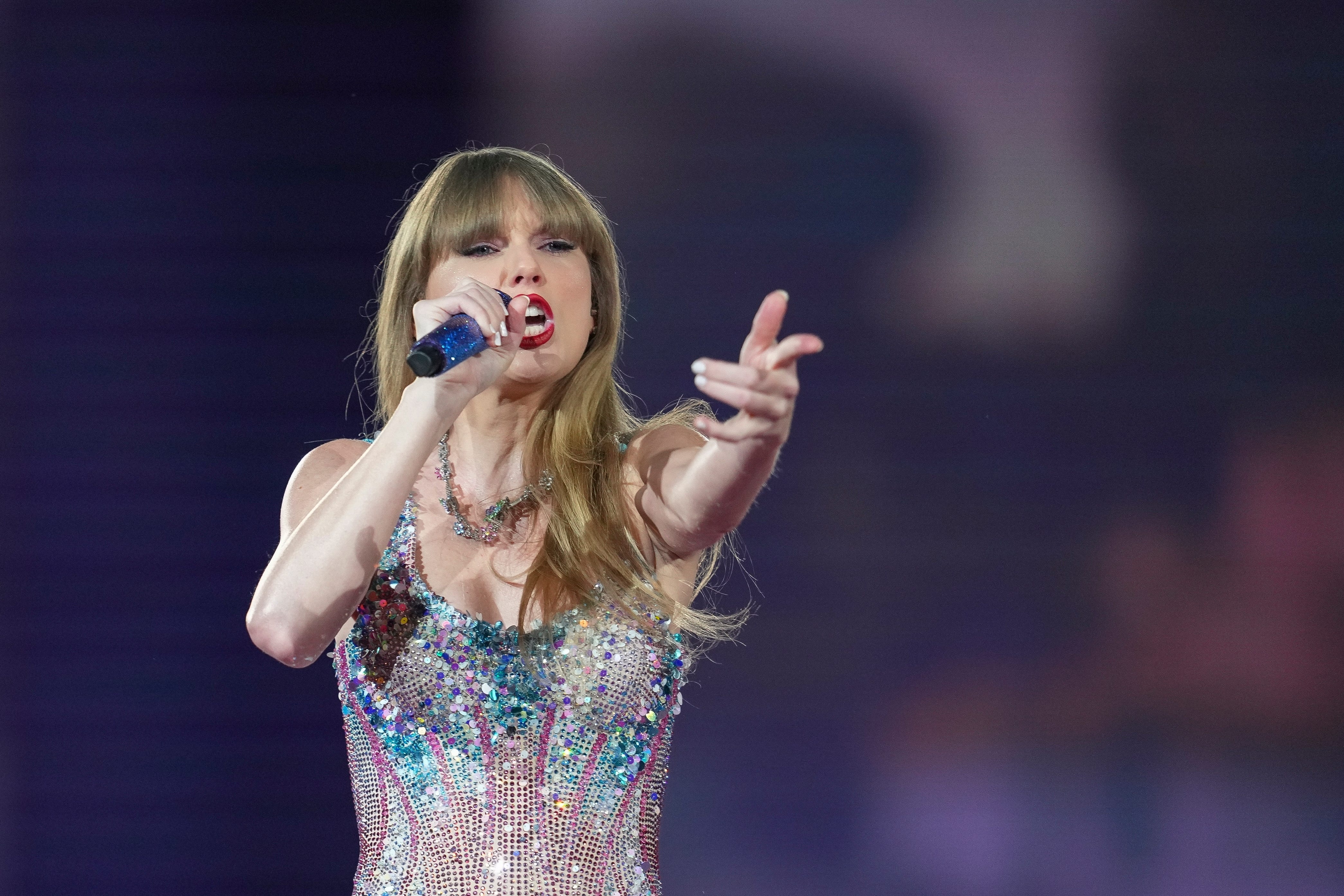 Taylor Swift's Surprise Songs From Night 4 Of Her Sydney Eras Tour Show ...