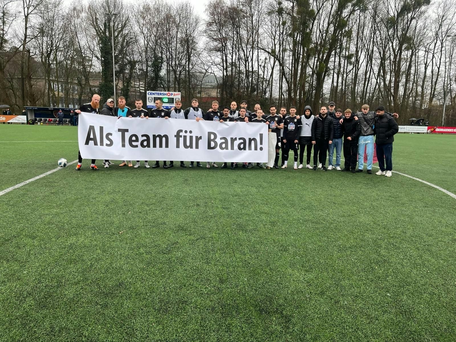 Fußball Im Bergischen: Spieler Des SSV Jan Wellem Solidarisieren Sich ...