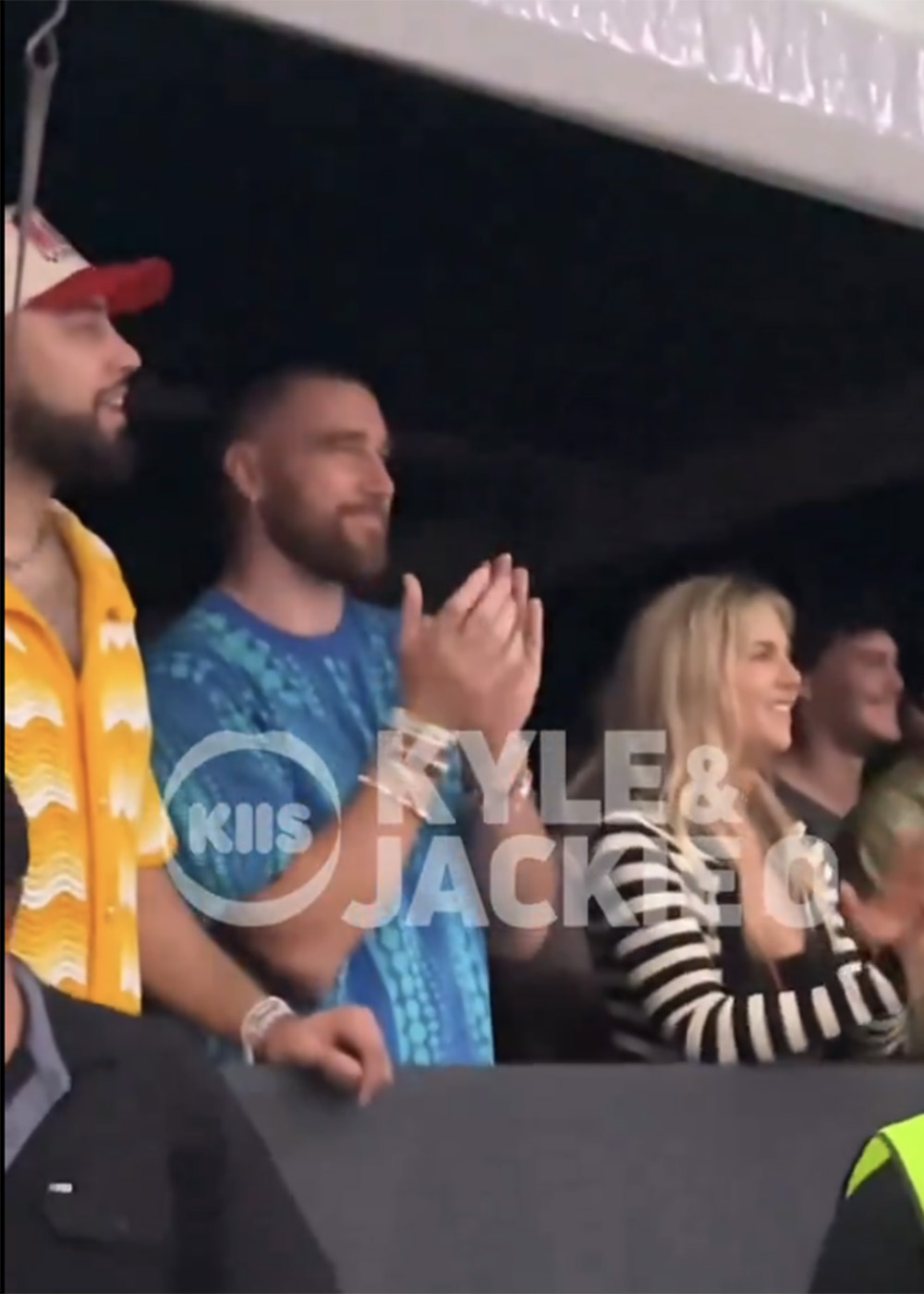 Taylor Swift Kisses Boyfriend Travis Kelce After Eras Tour Show In New ...