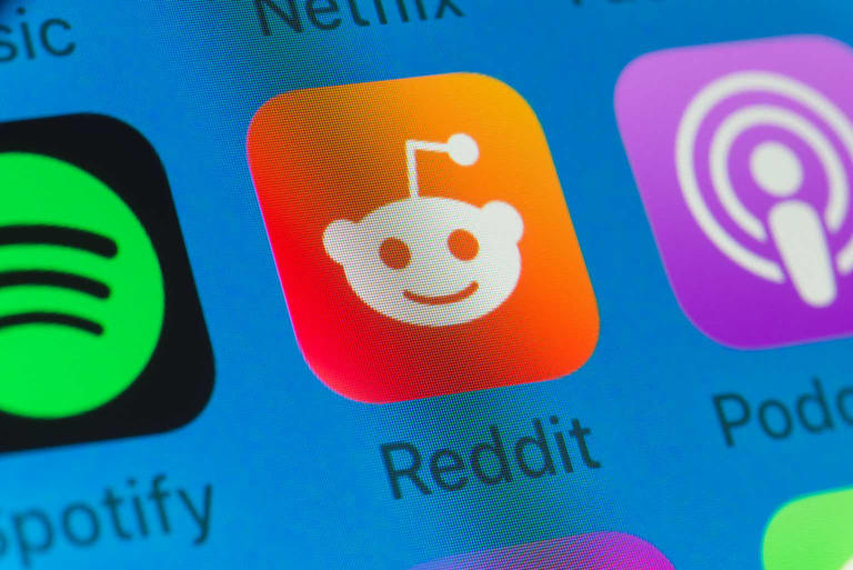Reddit tests new AI search feature to show shopping suggestions