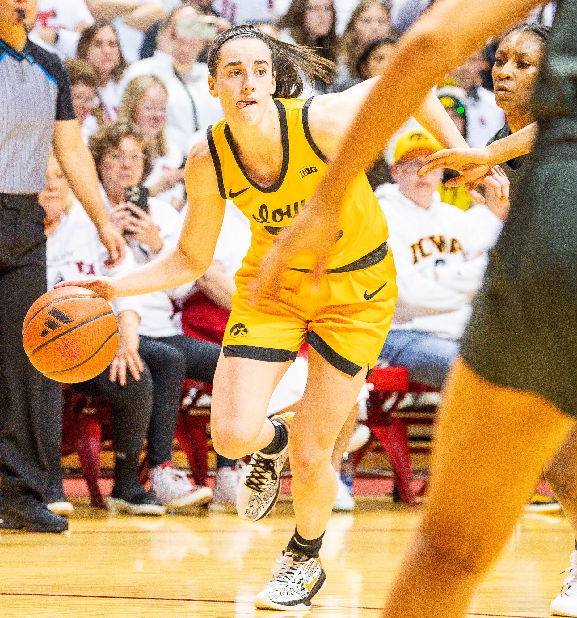 How Many Points Did Caitlin Clark Score Last Night? Iowa Star Hunts ...