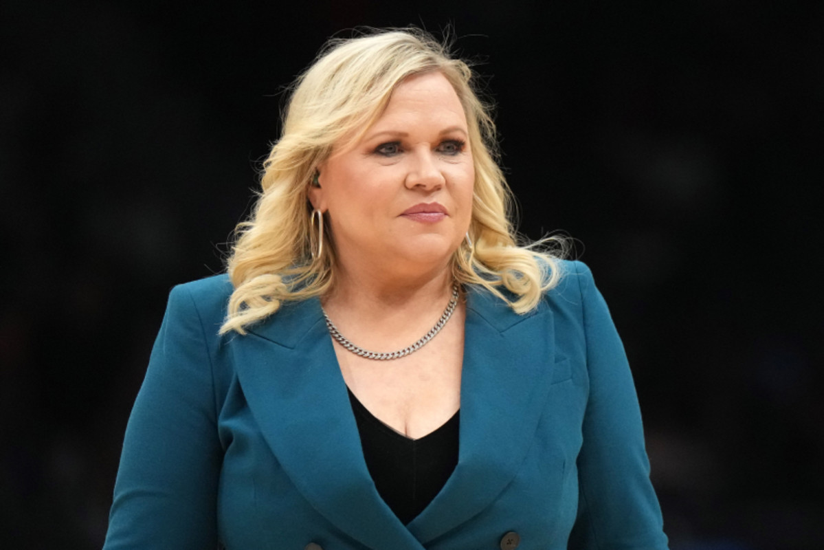 espn's holly rowe identifies concerning issue with ea sports college football 25