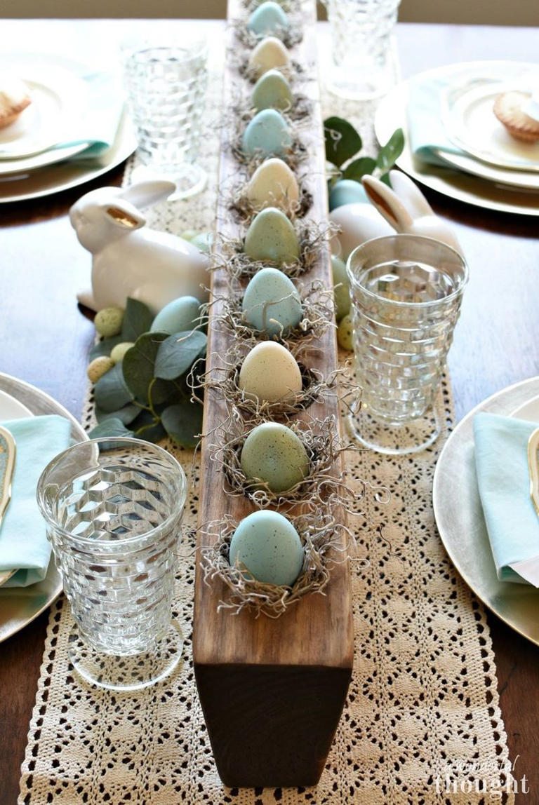 Hosting for Easter? Here's how to decorate your table