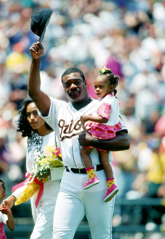Baltimore Orioles 1st baseman Eddie Murray acknowledges the fans during his retirement ceremory at Camden Yards in Baltimore MD on Mar 1998.