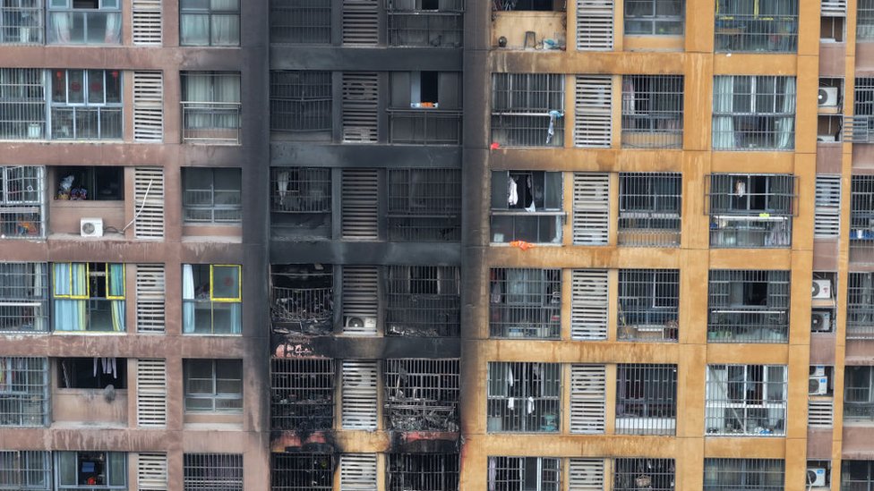 fifteen dead and dozens injured in china flat fire