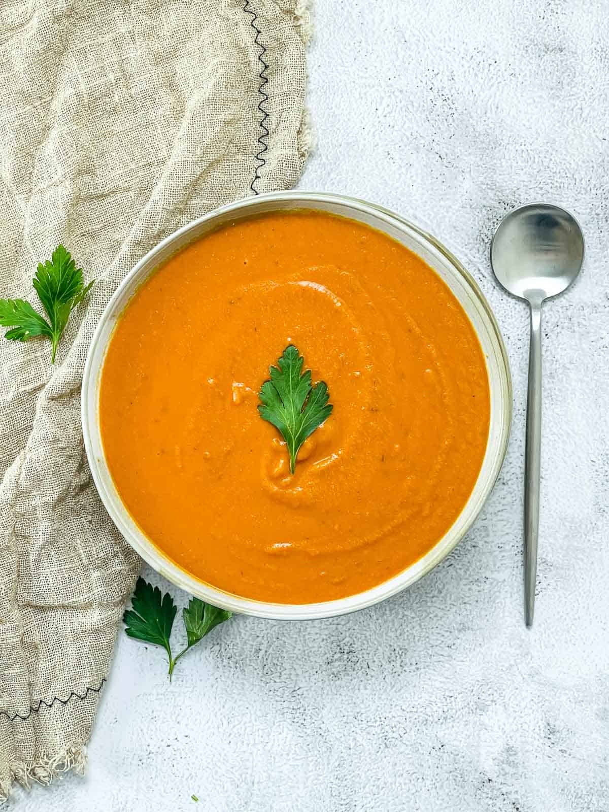 Creamy Tomato Lentil Soup: Easy, 30 Minutes, One-Pot Meal