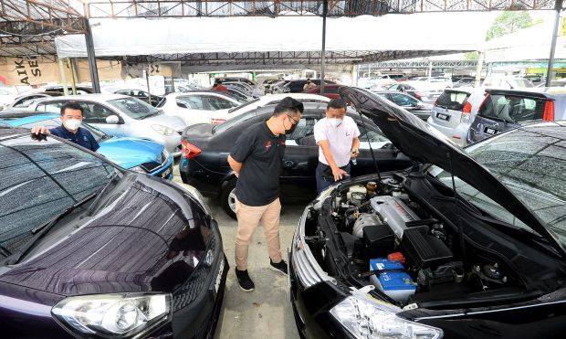 used car dealers can now transfer ownership of vehicles online, says loke