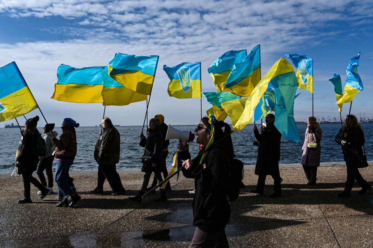 a europa “não se está a sentir especialmente heróica”: pode a opinião pública global influenciar a guerra na ucrânia?