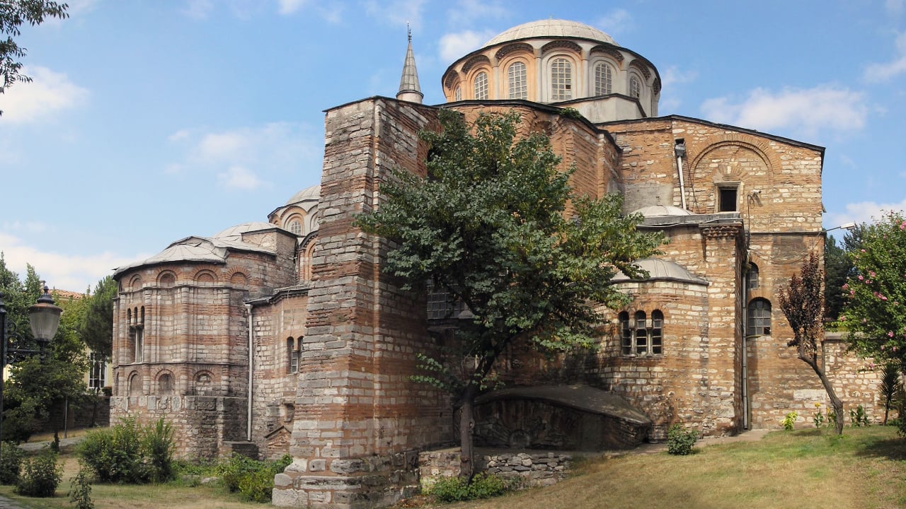 <p>Cora Church is famous for its Byzantine mosaics and frescoes. This church is a reminder of the Orthodox past of the city, which was once called Constantinople. It’s situated in the western part of the Fatih district.</p>
