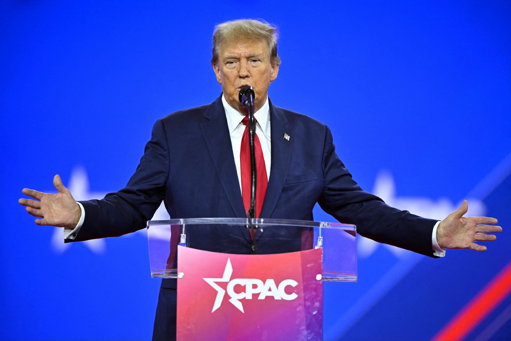 trump compares migrants to hannibal lecter in bizarre cpac rant
