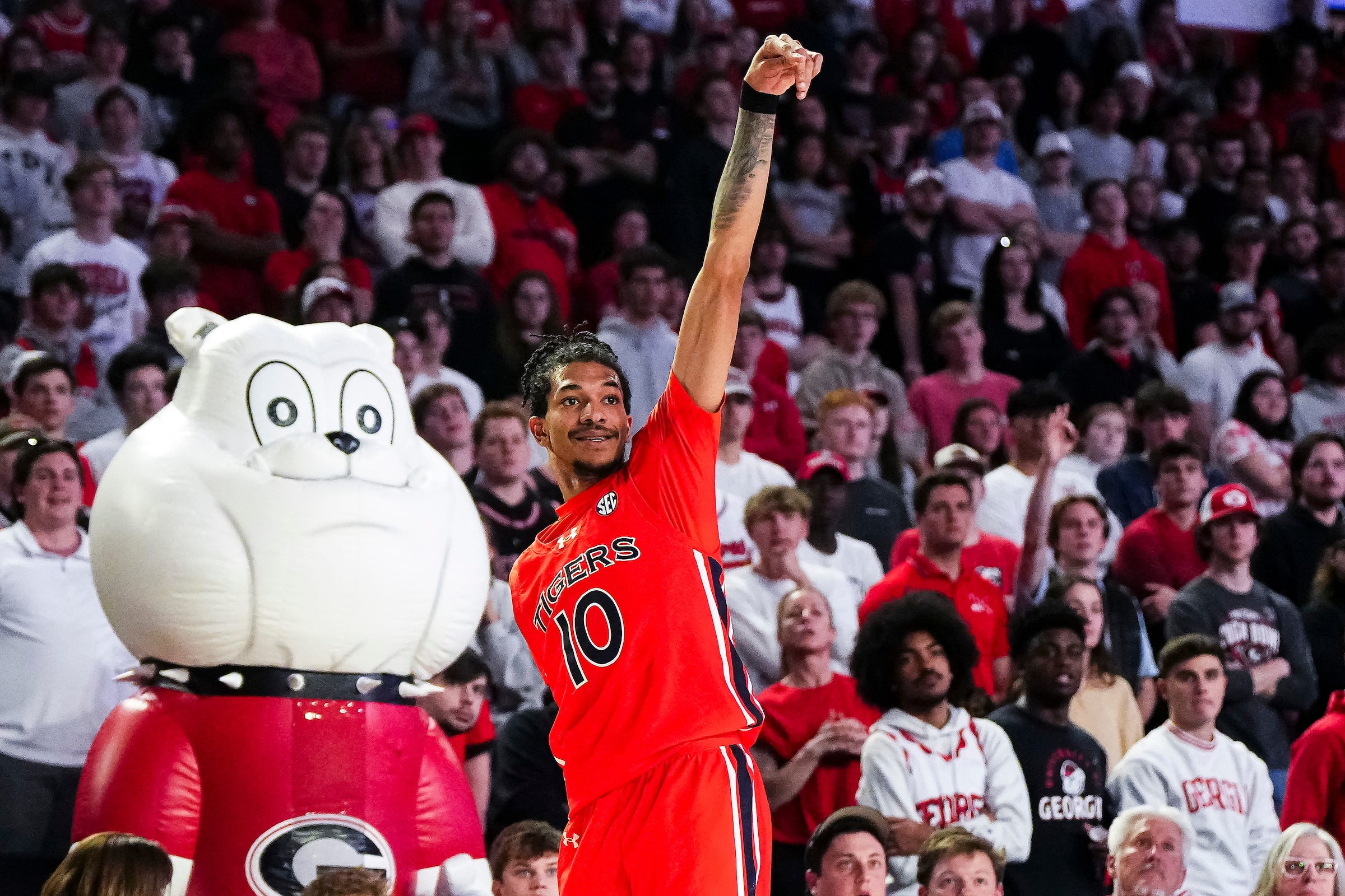 Career Performance For Chad Baker-Mazara Helps Auburn Basketball To ...