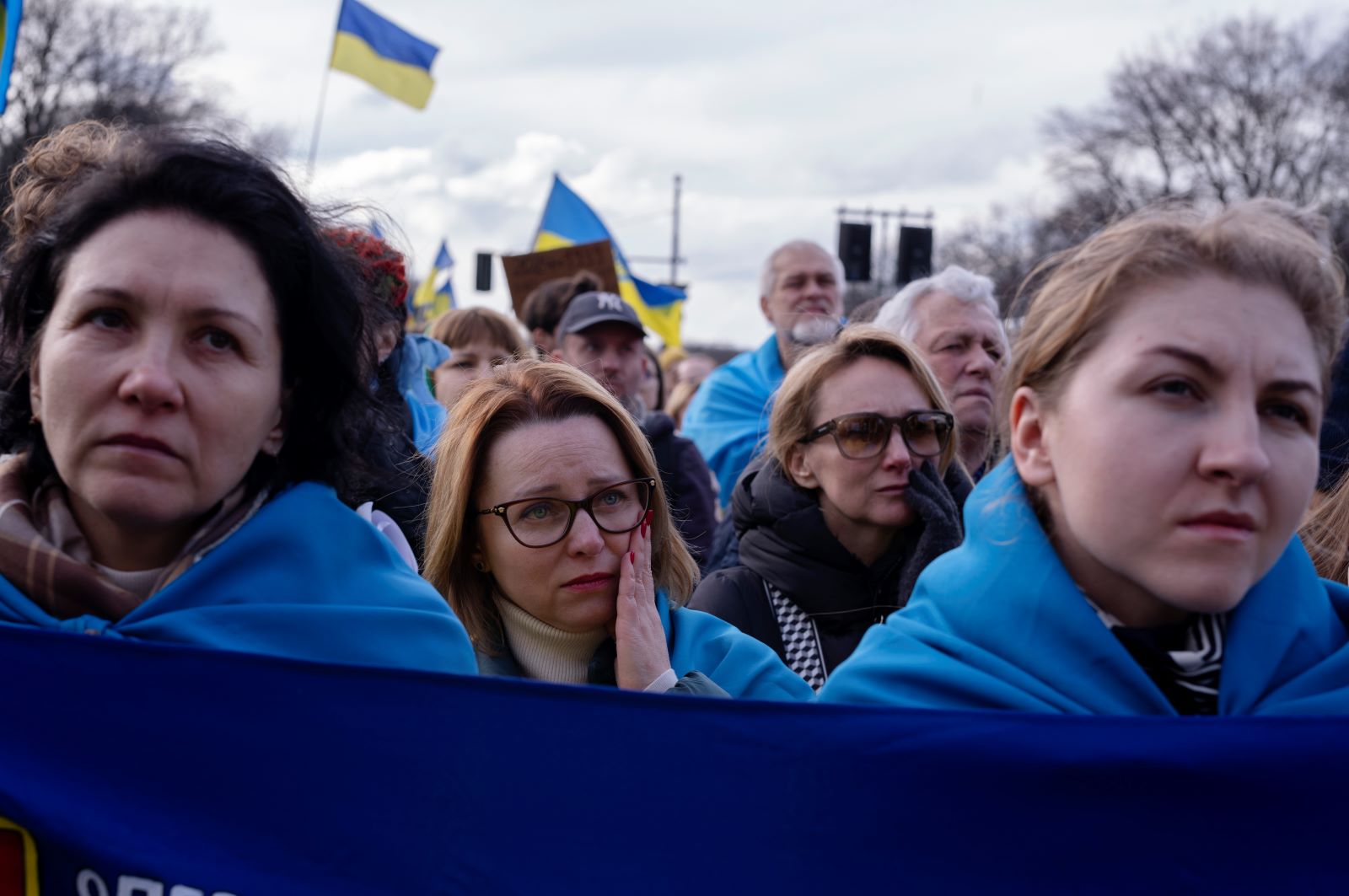 ουκρανία: διαδηλώσεις σε γερμανία και γαλλία για τη 2η επέτειο της ρωσικής εισβολής