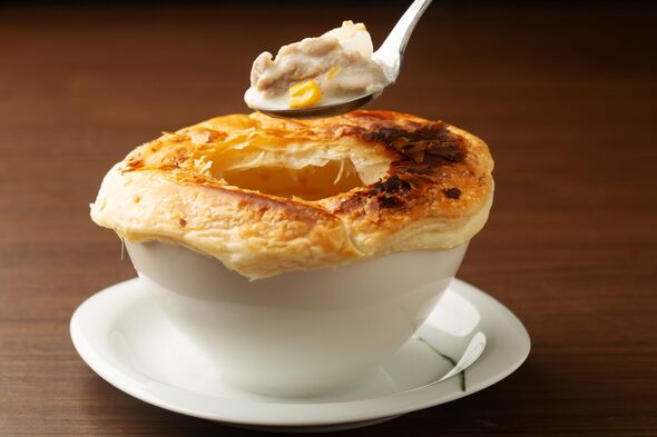 Wolfgang Puck's Chicken Pot Pie Recipe Is A Warming And Comforting ...