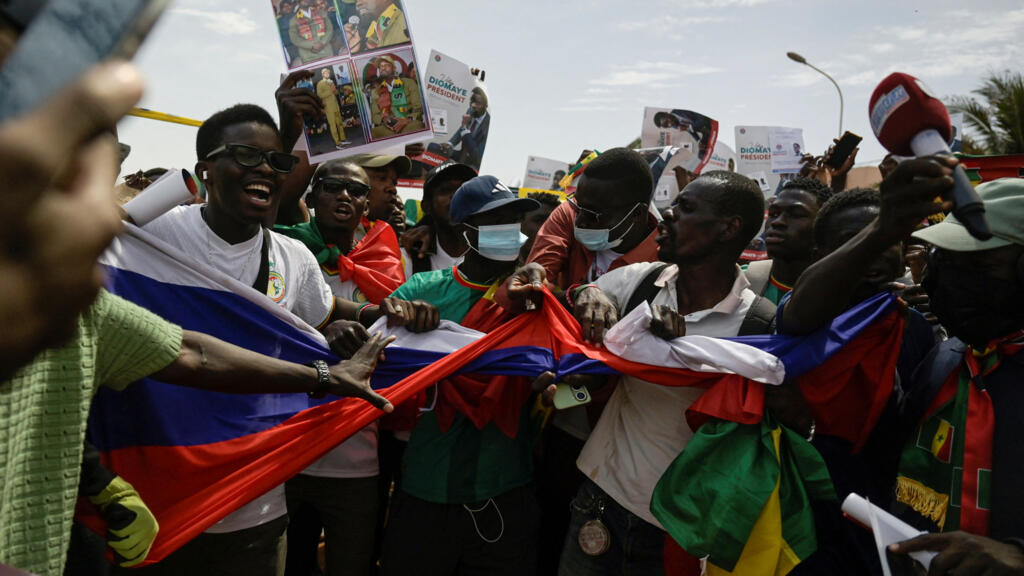 sénégal: l’opposition et la société civile toujours dans la rue pour demander des élections