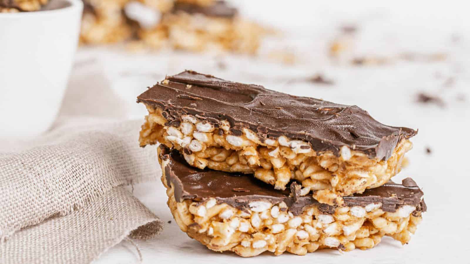 <p>Need a quick and easy dessert that’s sure to please everyone? Our vegan chocolate rice crispy treats are here to save the day! Whether you’re enjoying them as a midday snack or packing them in your lunchbox, these treats are sure to satisfy your cravings. And the best part? They’re vegan-friendly, so everyone can enjoy a taste of nostalgia!<br><strong>Get the Recipe: </strong><a href="https://twocityvegans.com/vegan-chocolate-rice-crispy-treats/?utm_source=msn&utm_medium=page&utm_campaign=msn">Vegan Chocolate Rice Crispy Treats</a></p>
