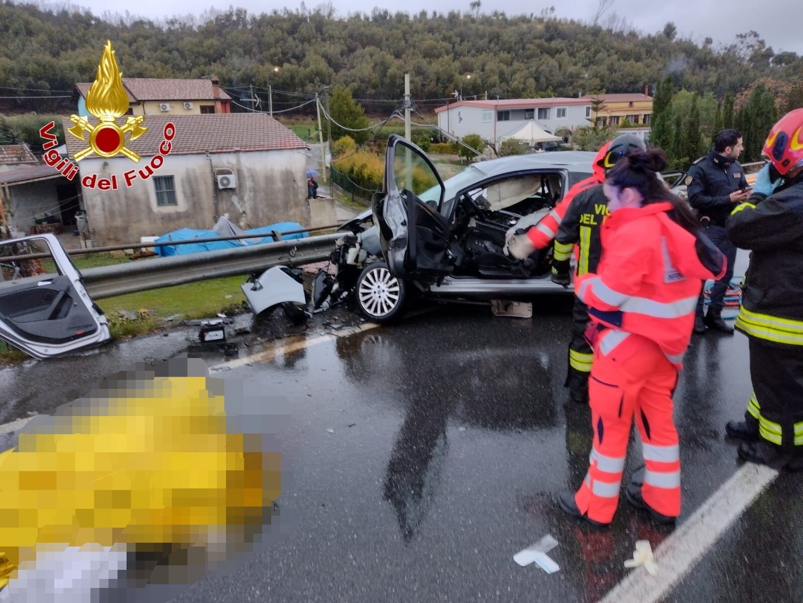 incidente stradale nel crotonese: due morti e due feriti in condizioni gravissime