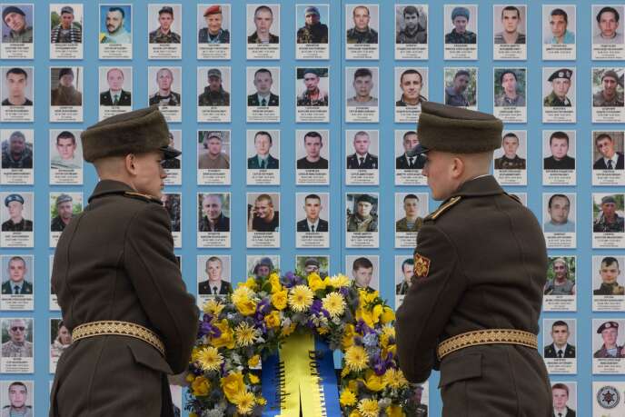 quelque 31 000 soldats ukrainiens sont morts depuis le début de la guerre, déclare volodymyr zelensky