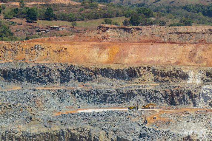 the economist: o mundo precisa de mais minerais essenciais, mas os governos não estão ajudando