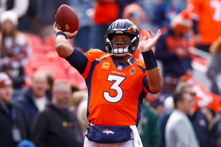 Russell Wilson may be willing to sign NFL minimum contract if Broncos