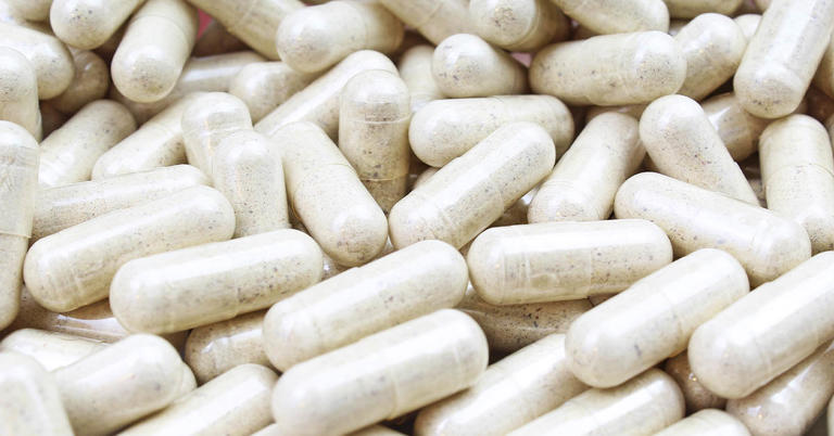 13 Medication and Supplement Combinations That Should Avoided