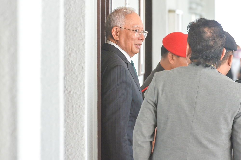 1mdb trial: macc investigator says switzerland, barbados, hk didn’t cooperate over bank employees’ interviews