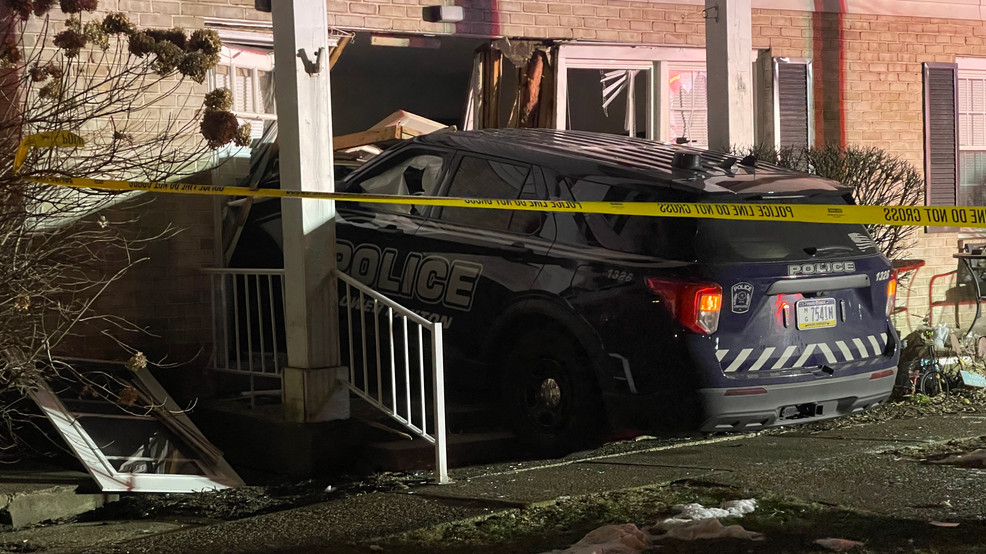 UPDATE: Officer Suffers Medical Emergency, Crashes Into Harrisburg ...