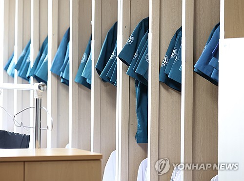 보건복지부 점검서 전남대·조선대 병원 전공의 218명 이탈 확인