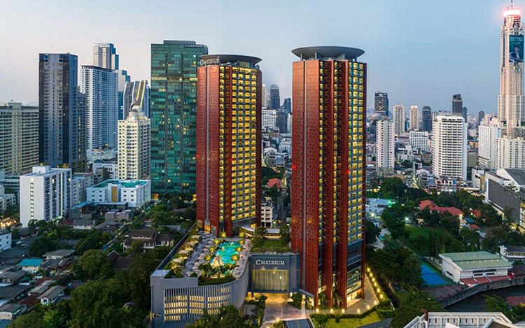 2024曼谷新飯店推薦Top5！LHMH斥資20億打造「素里翁格蘭德」百萬夜景很值得一住！