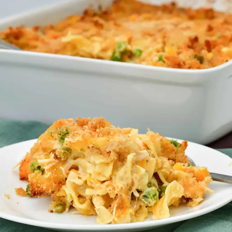 Mouthwatering Chicken Noodle Casserole that Will Make You Forget Takeout