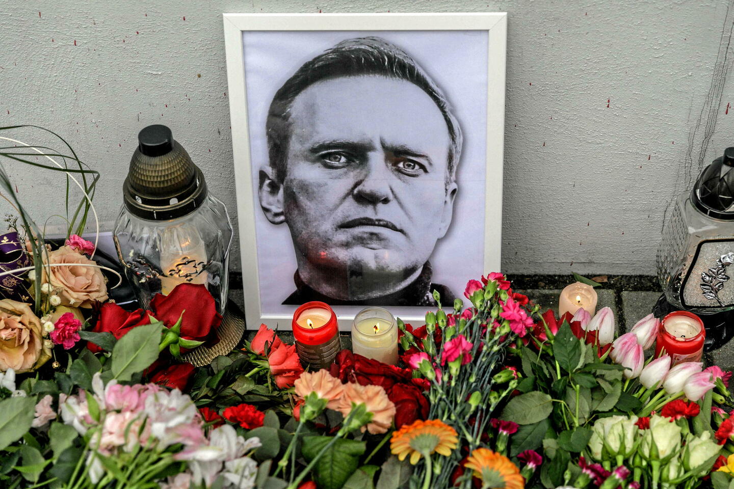 mort de navalny : un accord pour échanger l’opposant était « dans sa phase finale » avant sa mort