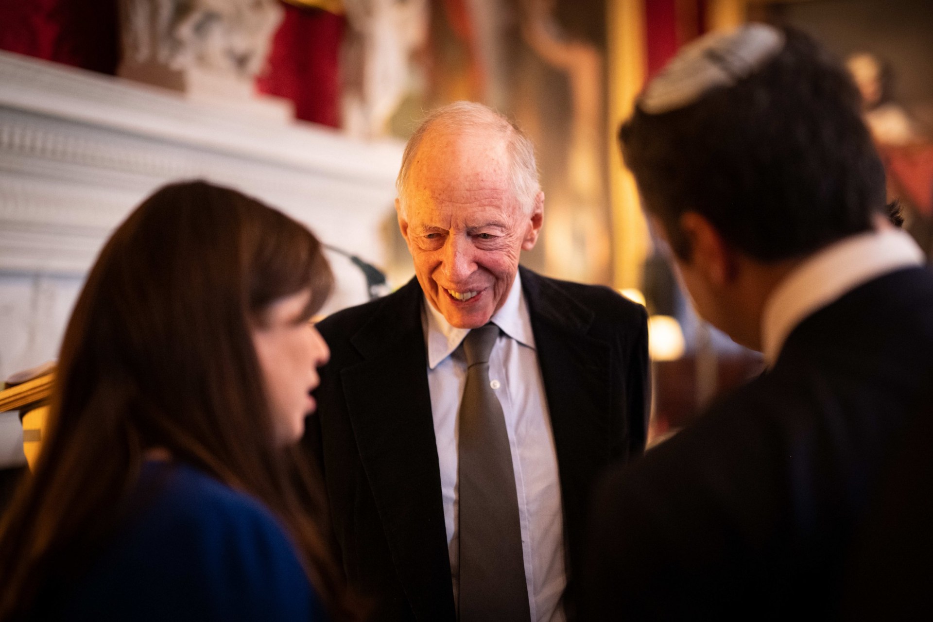 one of britain's richest men jacob rothschild dies at the age of 87
